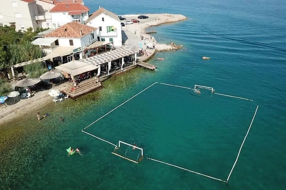בית נופש קאלי Vila Rosa A House Next To The Sea!